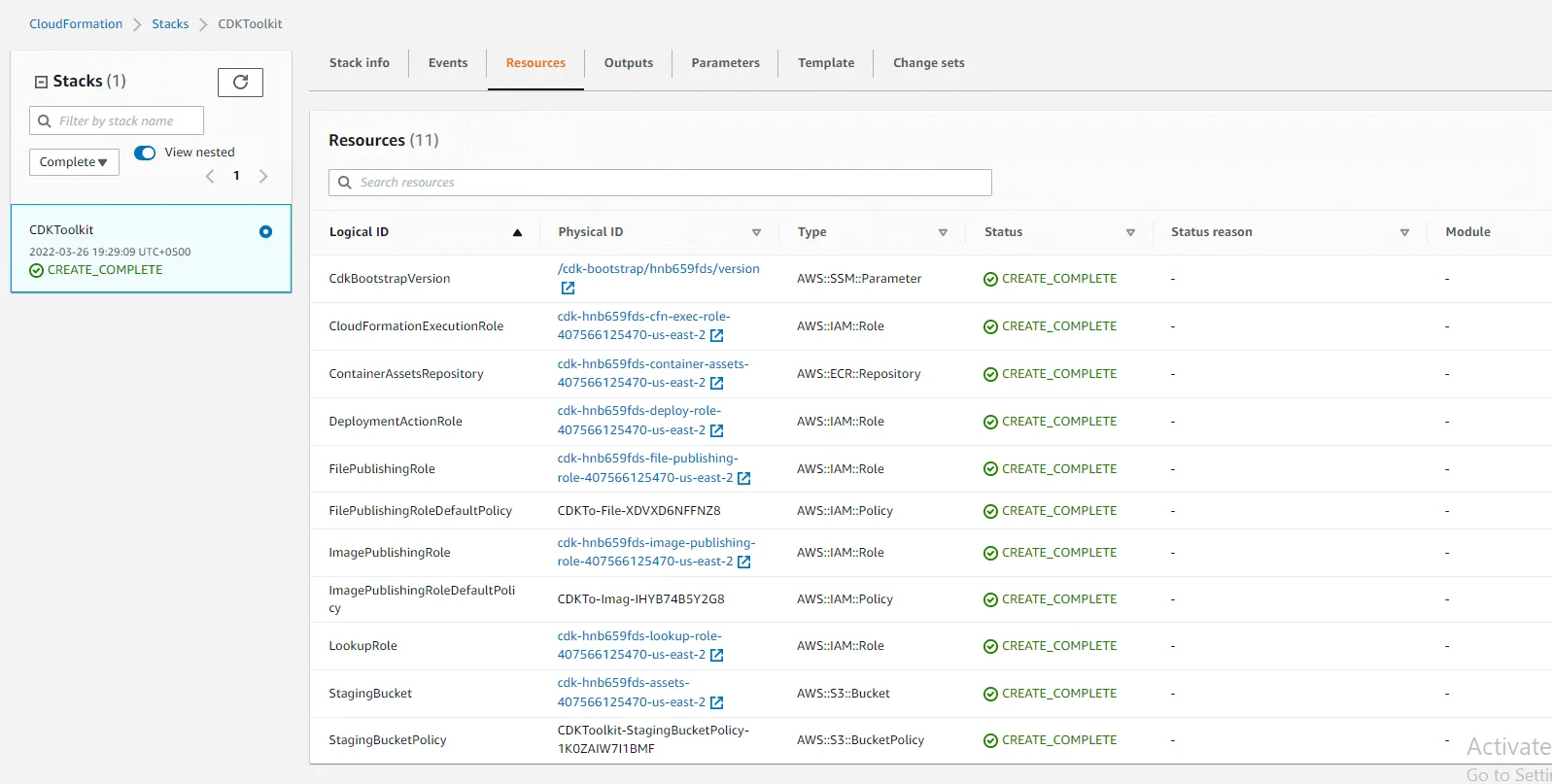 Recursos creados en la pila CDKToolkit de CloudFormation