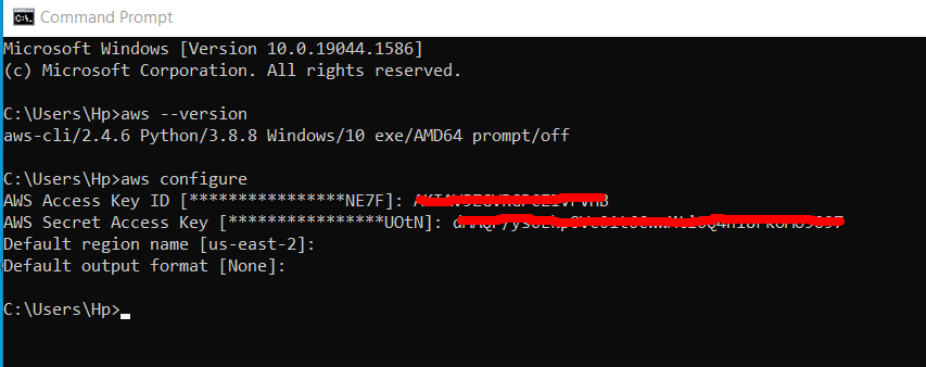 Terminal que muestra la versión y la configuración de AWS CLI